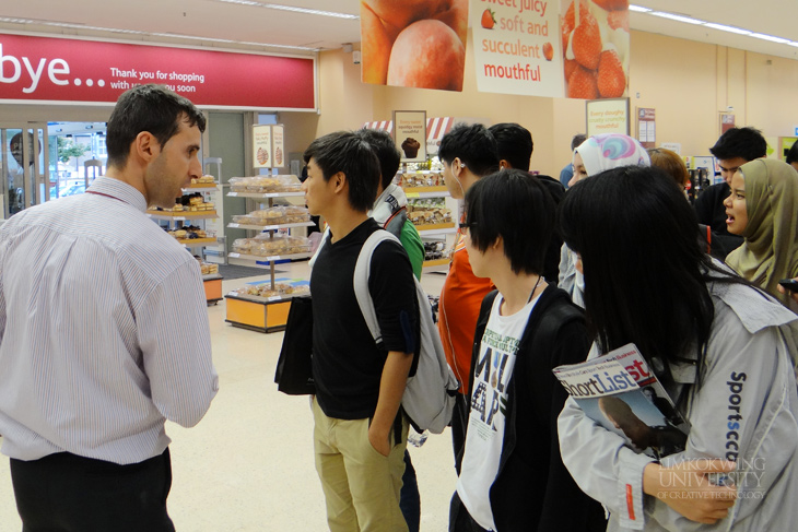 Global Classroom students learn about Tesco’s operation