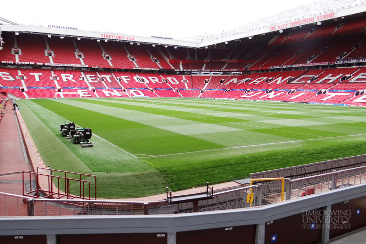 Global Classroom students visit the Manchester United Stadium