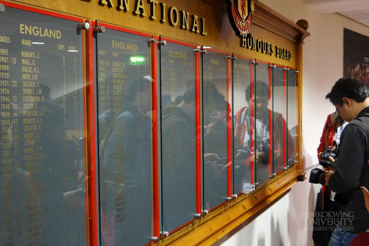 Global Classroom students visit the Manchester United Stadium