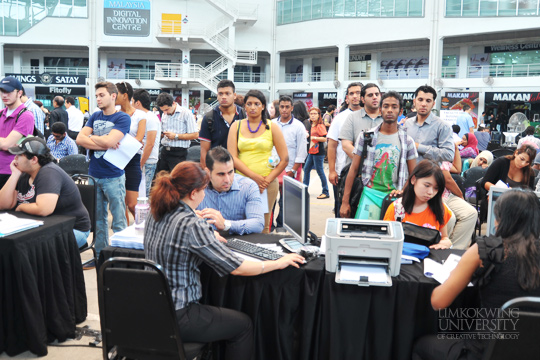 registration_week_for_new_and_returning_students_feb_2013008[1]