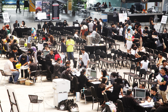 registration_week_for_new_and_returning_students_feb_2013014[1]