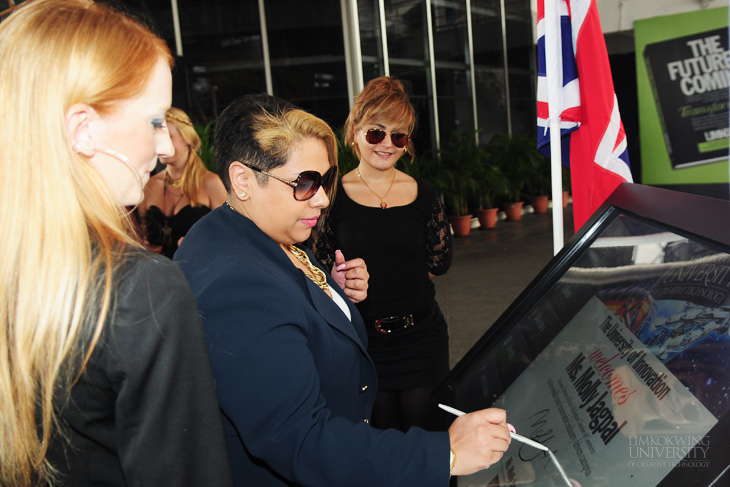 british_malaysian_chamber_of_commerce_visits_limkokwing002[1]