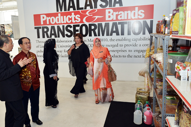 skills_development_department_visits_limkokwing019[1]