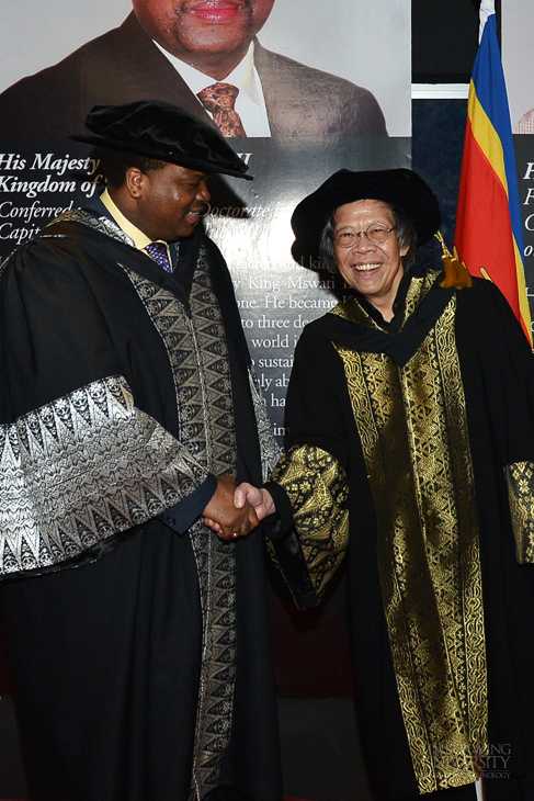 king_of_swazilands_honorary_doctorate_ceremony032