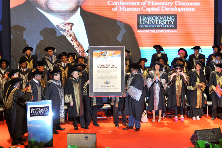 king_of_swazilands_honorary_doctorate_ceremony072