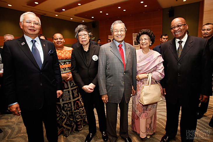 039_mahathir_award_global_peace