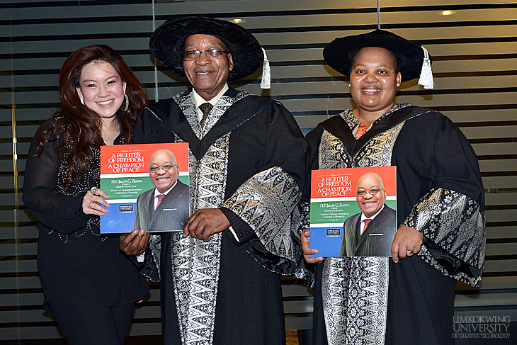 Jacob_Zuma_to_receive_an_honorary_doctorate_038