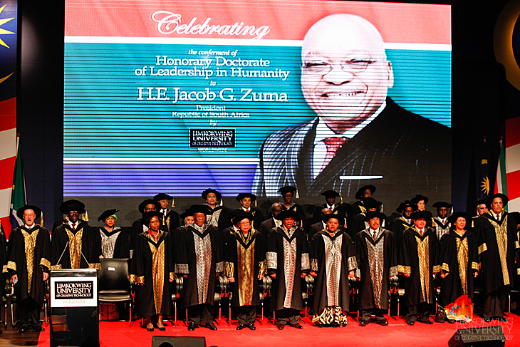 Jacob_Zuma_to_receive_an_honorary_doctorate_057