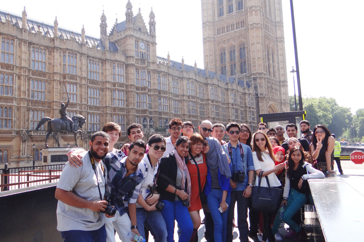 global_classroom_students_tour_london003