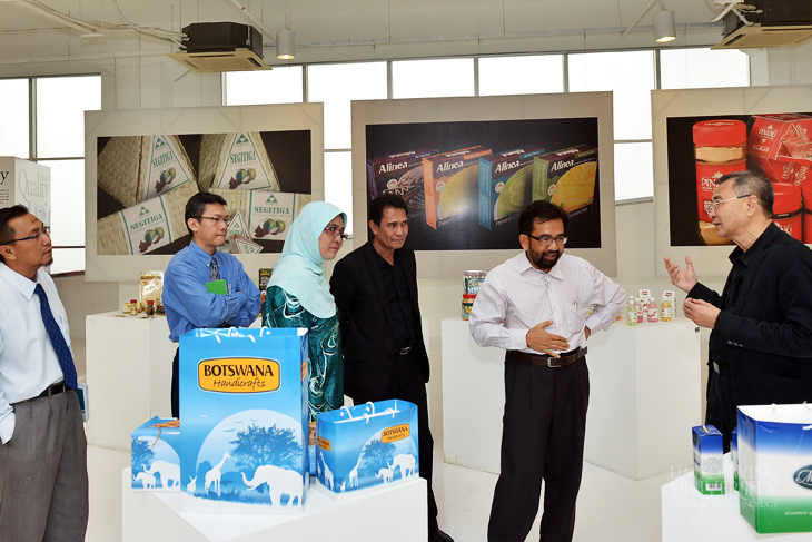 head_of_selangor_halal_hub_development_visits_limkokwing011