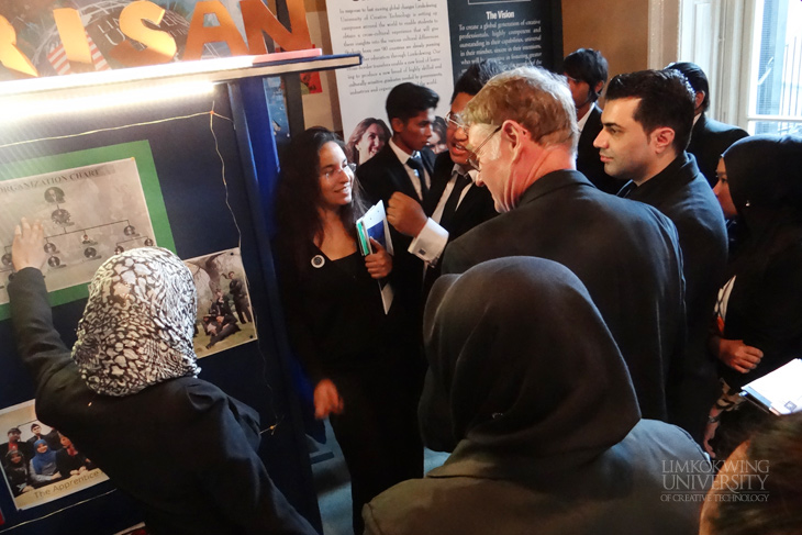 felda_students_exhibition_in_london007