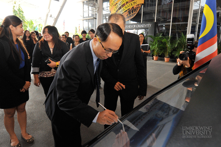 Nikon Malaysia Visits Limkokwing