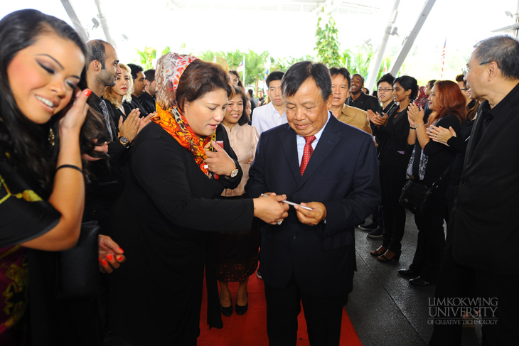 vice_minister_of_industry_commerce_laos_visits_limkokwing001