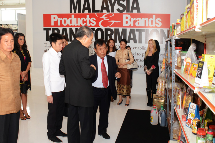 vice_minister_of_industry_commerce_laos_visits_limkokwing010