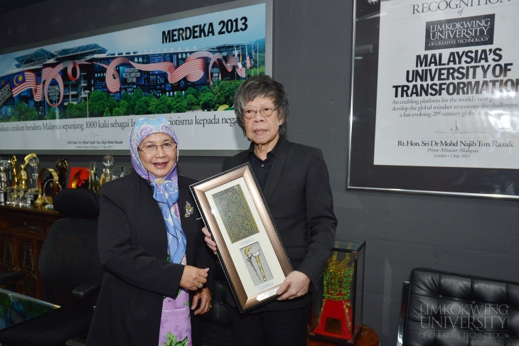 Tan Sri Limkokwing with PgHajah Fatimah binti Momin.