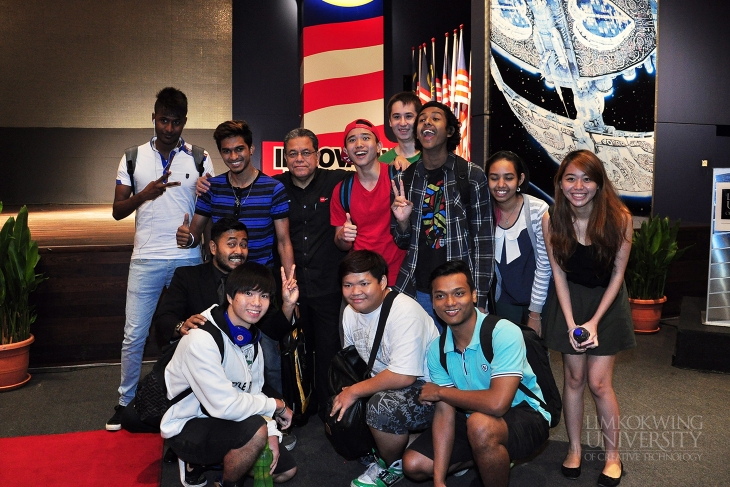 Famed journalist Johan Jaafar quotes Shakespeare to inspire Limkokwing students_006