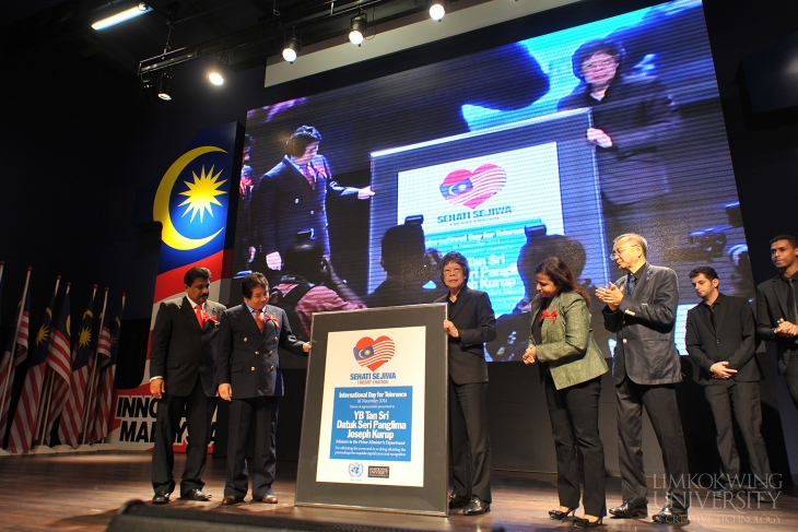 Prime Minister’s Department recognises President of Limkokwing University as Goodwill Ambassador at International Day for Tolerance celebration_001