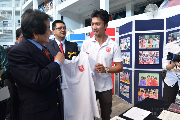 Prime Minister’s Department recognises President of Limkokwing University as Goodwill Ambassador at International Day for Tolerance celebration_010