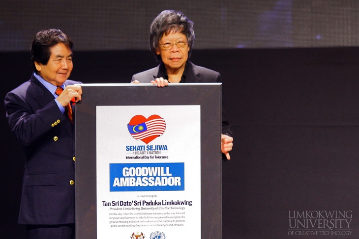 Prime Minister’s Department recognises President of Limkokwing University as Goodwill Ambassador at International Day for Tolerance celebration_019