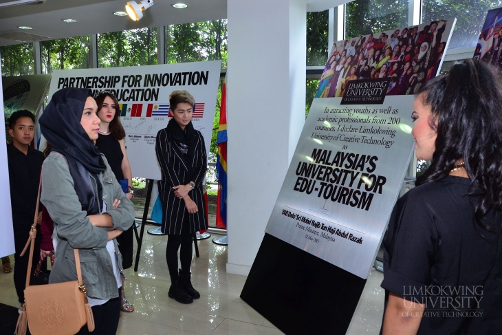 Fashion Valet evaluates Limkokwing students’ Final Project_001