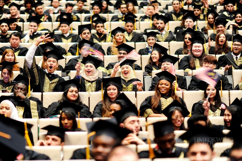 Limkokwing University Graduation-Congratulations Class of 2015!_005