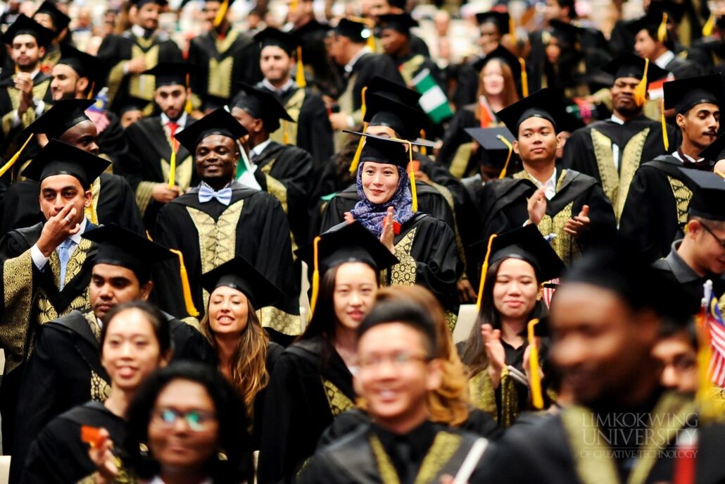 Limkokwing University Graduation-Congratulations Class of 2015!_008