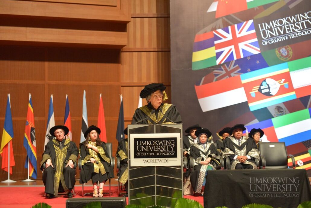 Limkokwing University Graduation-Congratulations Class of 2015!_045