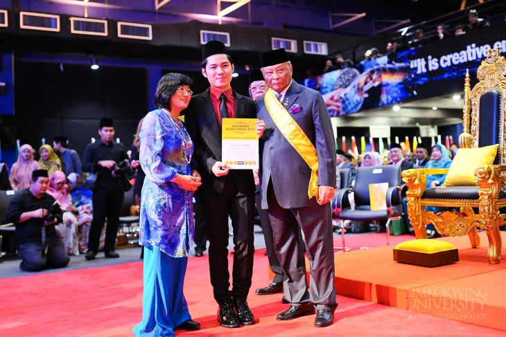 Recognising talents with the Mahasiswa Sultan Ahmad Shah Scholarship Fund_015