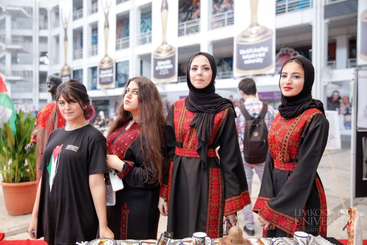 Palestinian students commemorate 40th Land Day_004