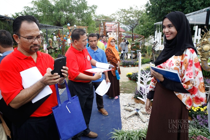 Limkokwing University bags 5 Awards at Royal Floria_002