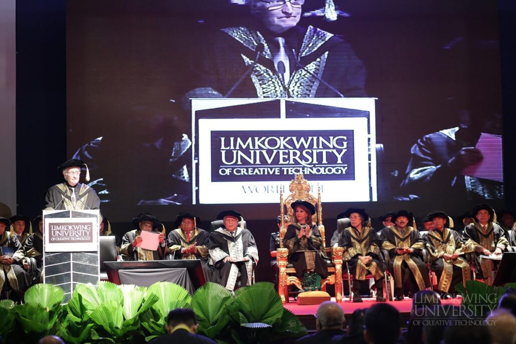 Governor of Melaka TYT Tun Datuk Seri Utama Mohd Khalil bin Yaakob receives Honorary Doctorate_002