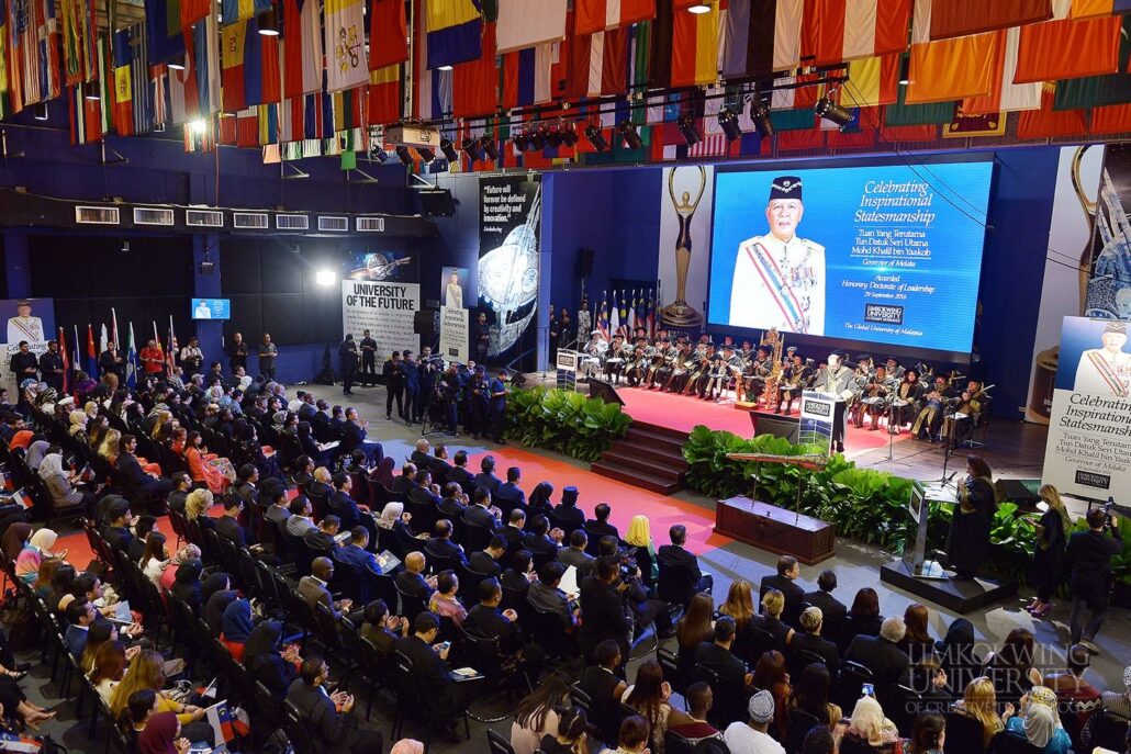 Governor of Melaka TYT Tun Datuk Seri Utama Mohd Khalil bin Yaakob receives Honorary Doctorate_003