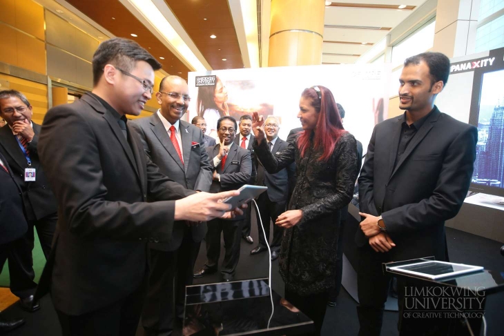 Limkokwing University showcases Starfall Catalyst, PanaXity at 2017 Taman Inovasi Exhibition_013