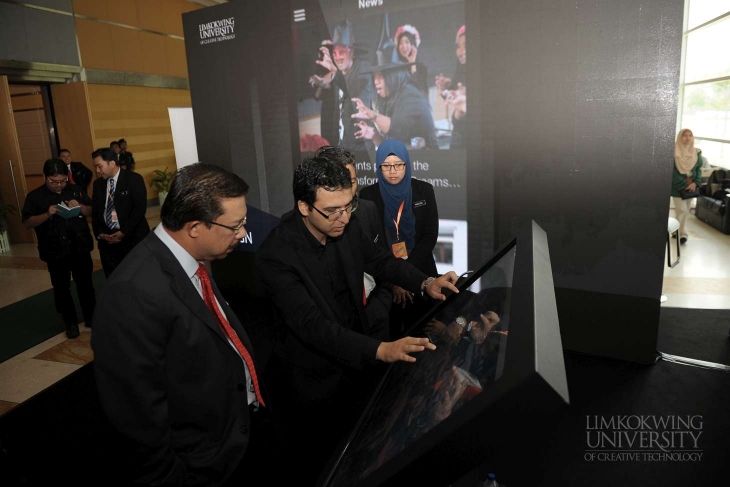 Limkokwing University showcases Starfall Catalyst, PanaXity at 2017 Taman Inovasi Exhibition_022