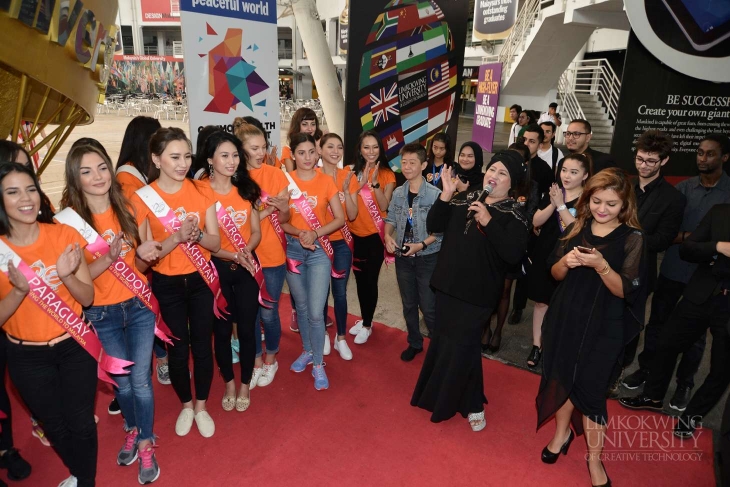 Miss Tourism International contestants visit Limkokwing UniversityIt’s beautiful when cultures mix_002