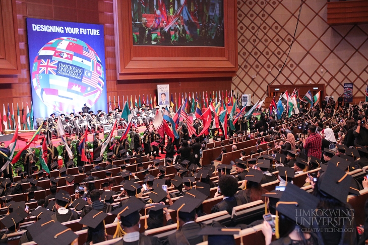 Arun Chaudhary receives an Honorary Doctorate in Entrepreneurship from Limkokwing University_003