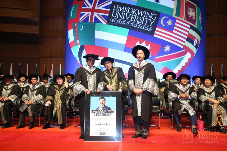 Arun Chaudhary receives an Honorary Doctorate in Entrepreneurship from Limkokwing University_009