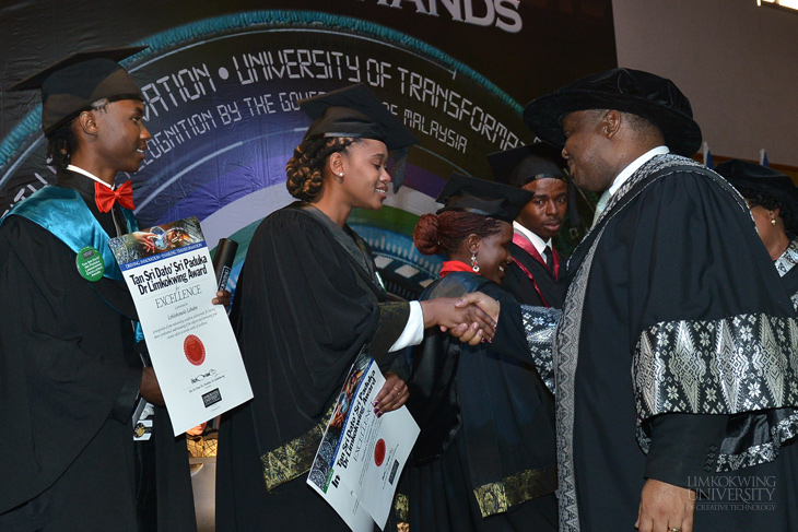 graduate_from_limkokwing_ (69)