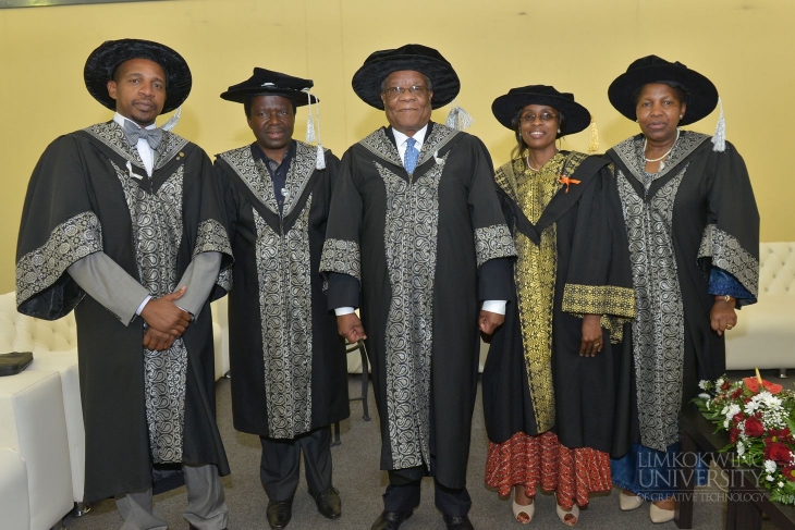 Limkokwing Swaziland presents scrolls to 675 Graduates_012