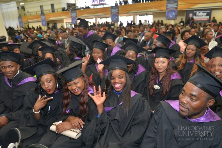 Limkokwing Swaziland presents scrolls to 675 Graduates_016