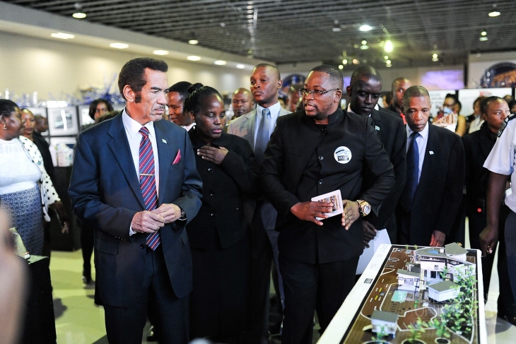 The President of Botswana visits Limkokwing University_003